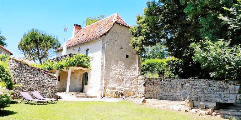 Gite with heated pool, garden & barbecue — photo 3