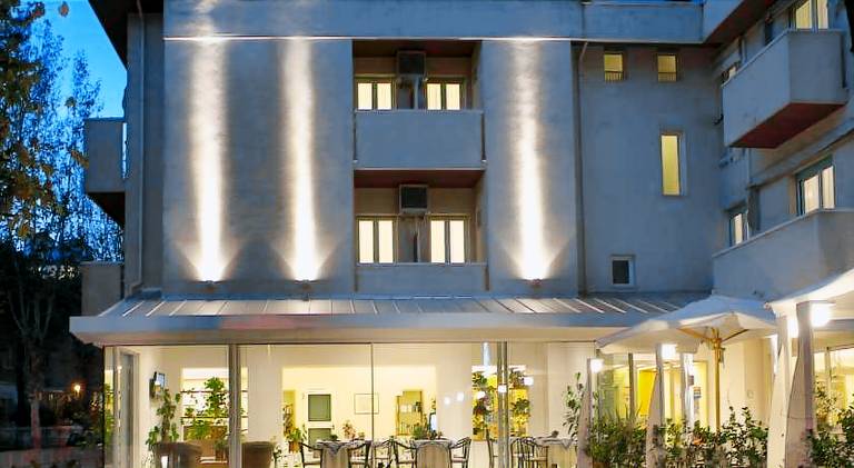 Hotel Nives — photo 2