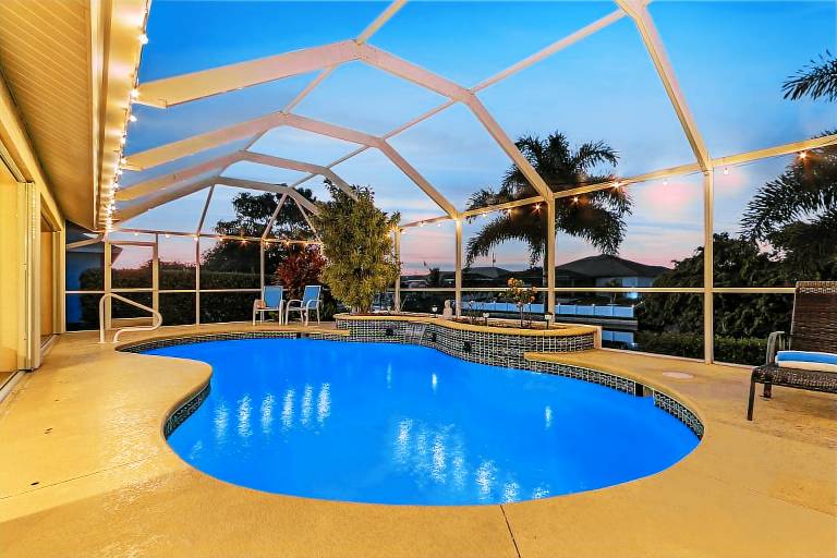 House with private pool & barbecue | Water view in Cape Coral, FL