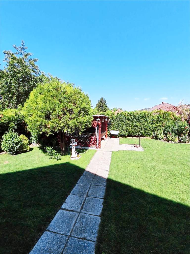 Children-friendly wonderful apartment with patio, yard & barbeque | Pets are welcome — photo 4