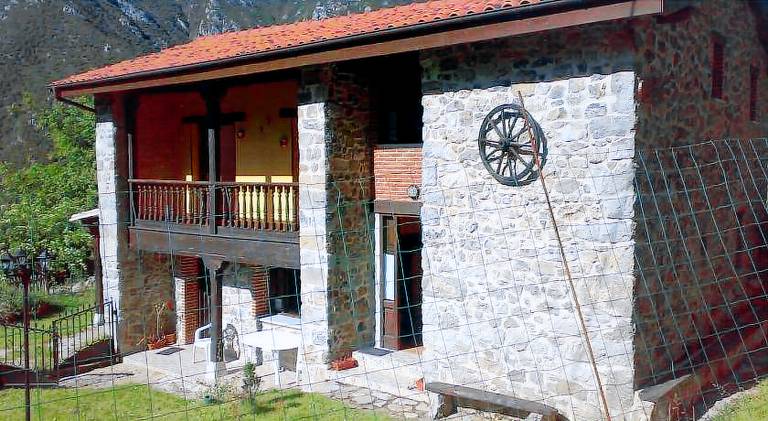 House with terrace, garden & barbecue — photo 3
