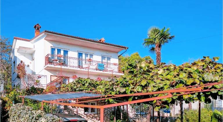 Apartment with 1 room for 4 persons in Lovran