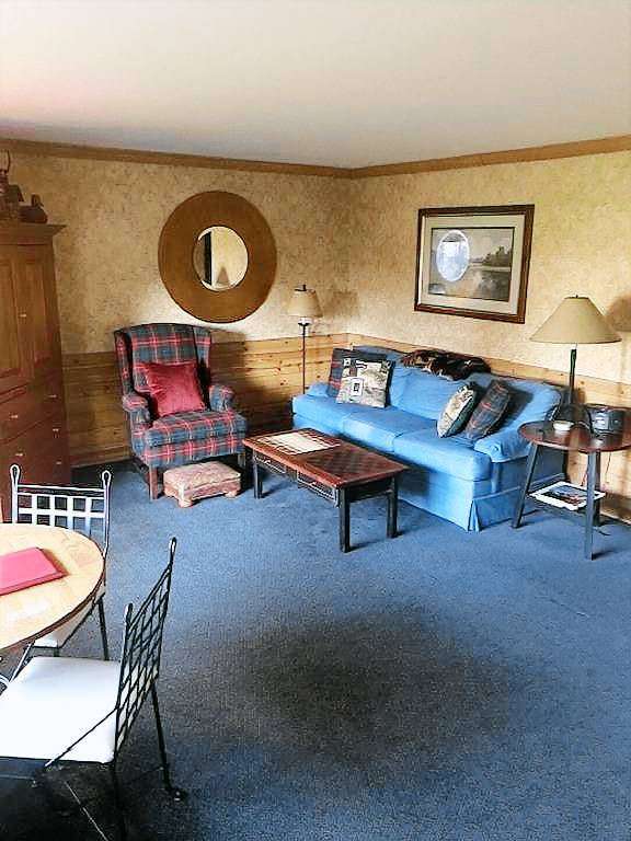 Condo  Gaylord