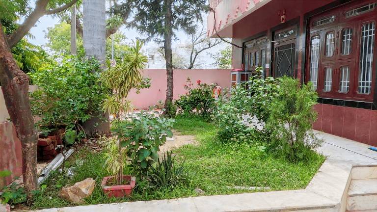 Pleasant bungalow with hot tub & yard | Suitable for remote work | Pets allowed — photo 3