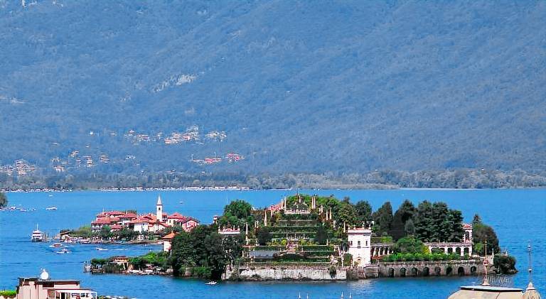 Child-friendly charming serviced apartment with garden & patio | Pets are welcome in Stresa