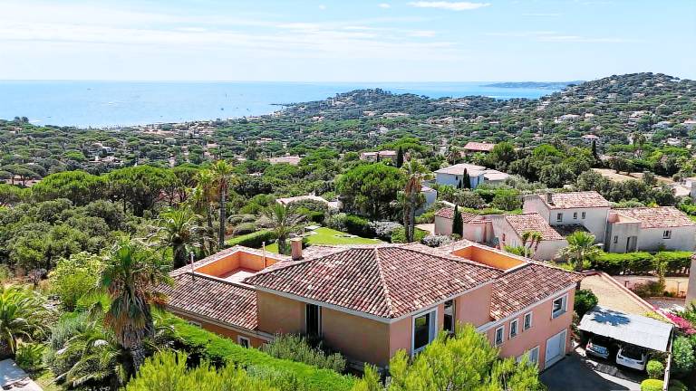 Wonderful villa with pool, garden & BBQ | Beach view | Pets are welcome — photo 5
