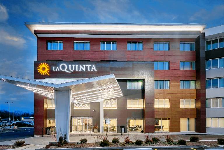 La Quinta by Wyndham Chicago O Hare Airport