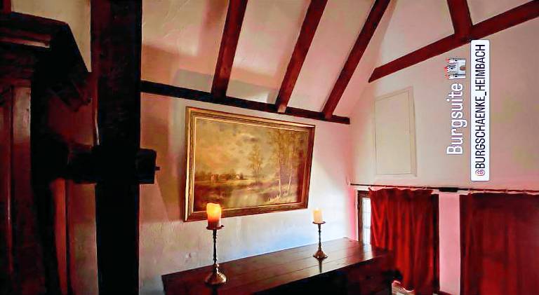 Burg Zimmer auf ca. 70 m² — photo 5