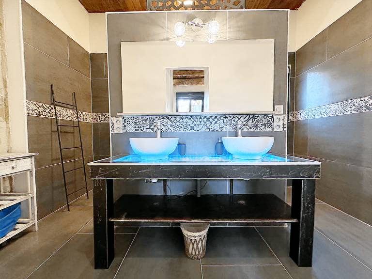 Villa with terrace, private pool & barbecue | Perfect for remote work — photo 5