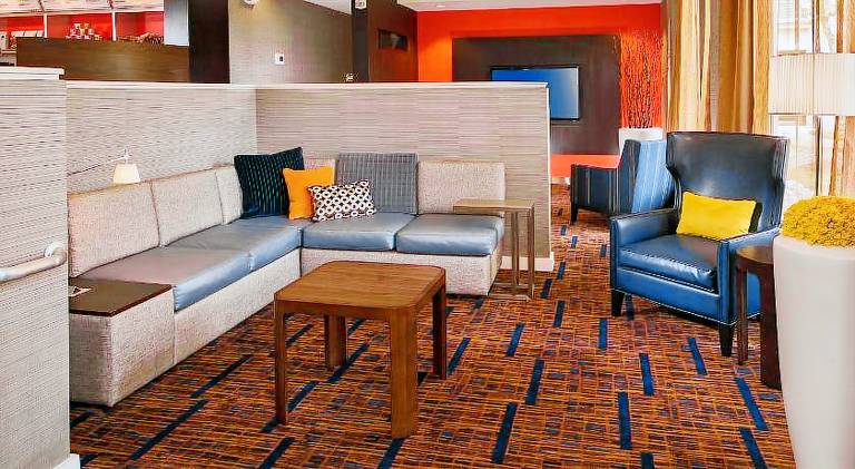 Courtyard by Marriott Richmond West — photo 3