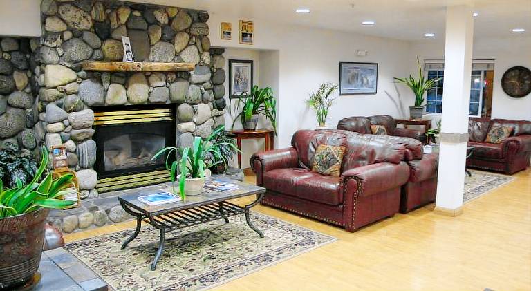 Microtel Inn & Suites by Wyndham Eagle River/Anchorage Are — photo 3