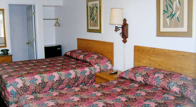 Cascade City Center Motel in Lebanon, OR