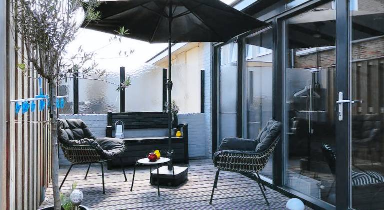 Apartment with terrace — photo 2