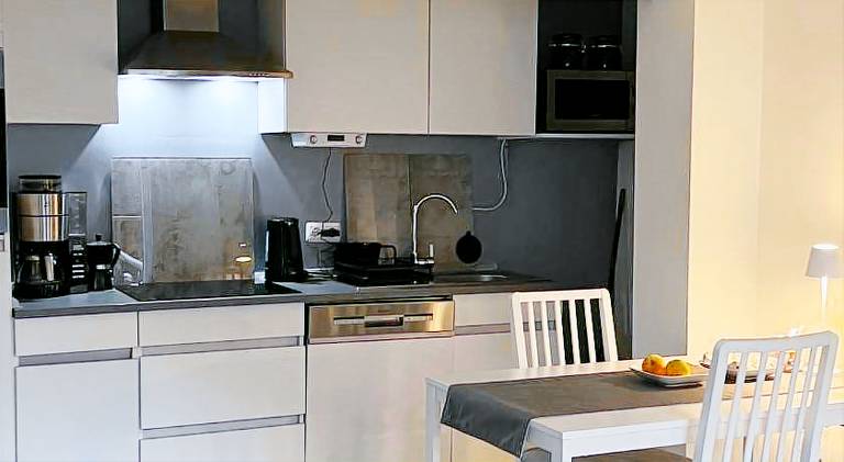 Apartment with 1 room for 4 persons — photo 3