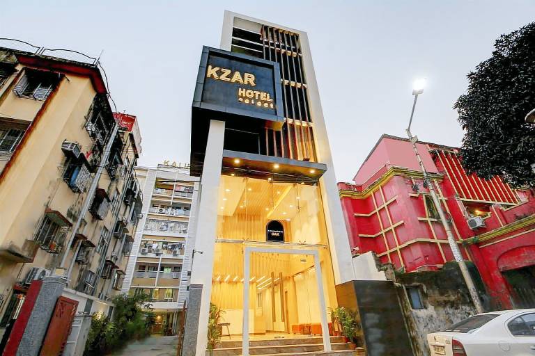 Townhouse OAK Kzar Select Near St Thomas s Church