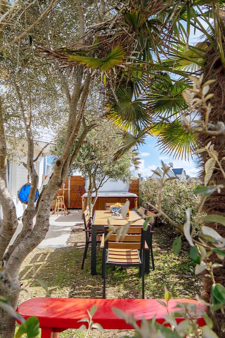 House with patio, garden & jacuzzi | Sea view — photo 2