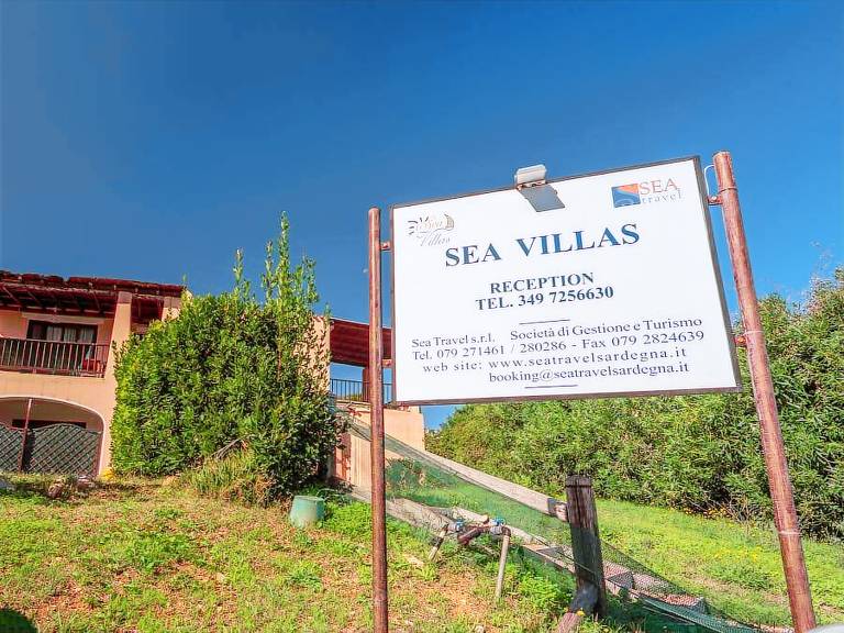 Villa with private pool — photo 2
