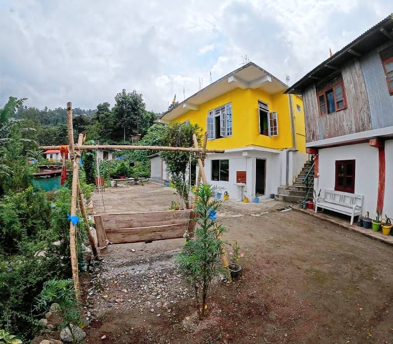 Vacation home with barbecue & yard — photo 3