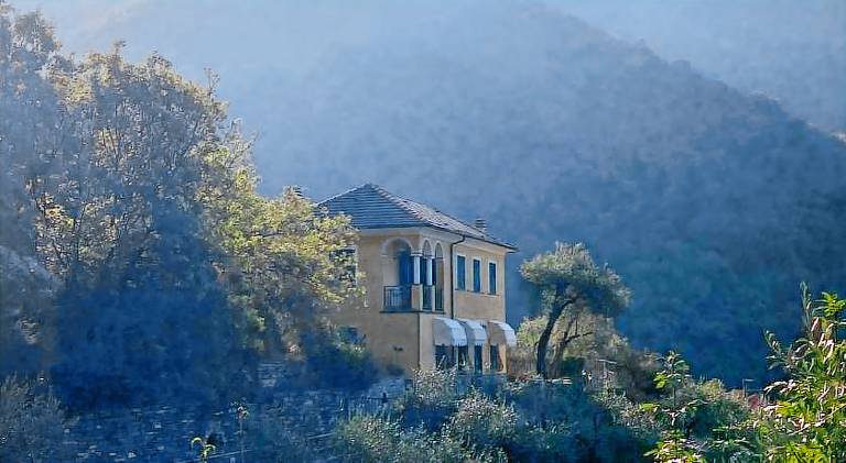 Vacation home with 2 rooms for 6 persons in Chiavari
