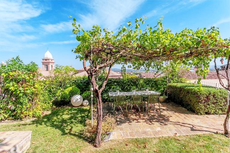 Villa with garden, patio & fast internet | Sea view — photo 5