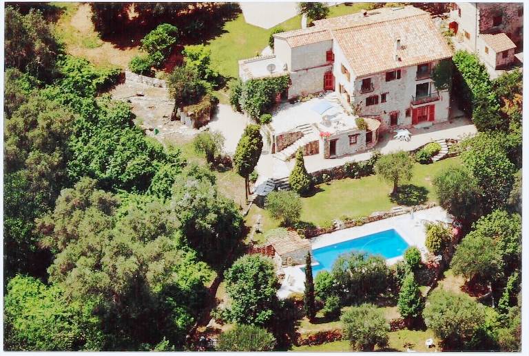 House  Opio