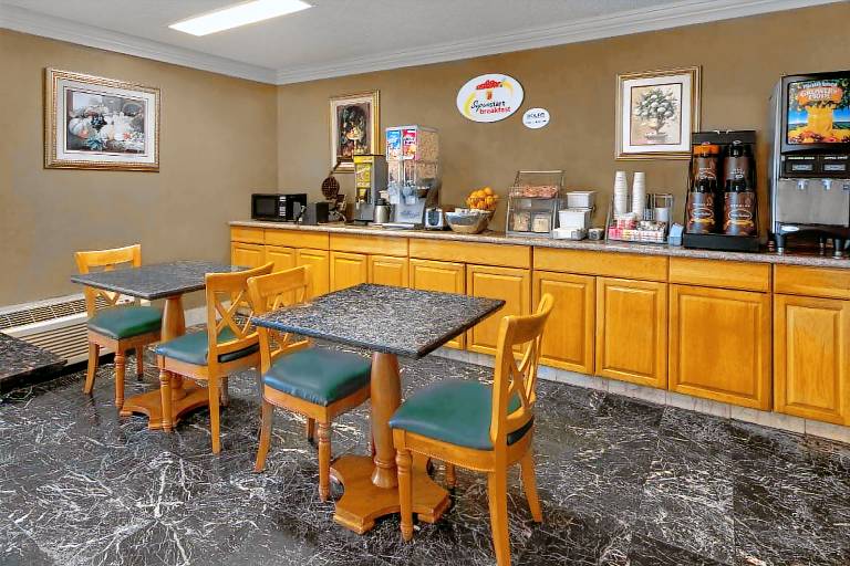Super 8 By Wyndham Breaux Bridge — photo 4
