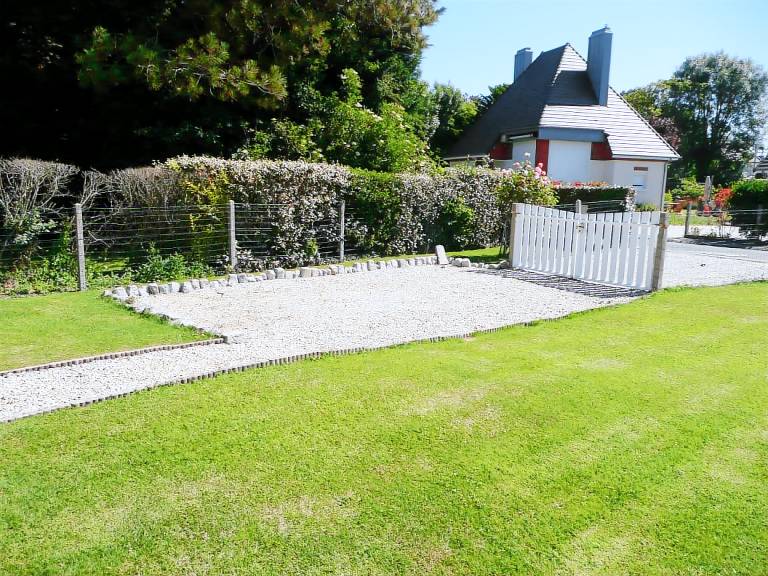 Vacation home with barbeque, garden & patio — photo 5