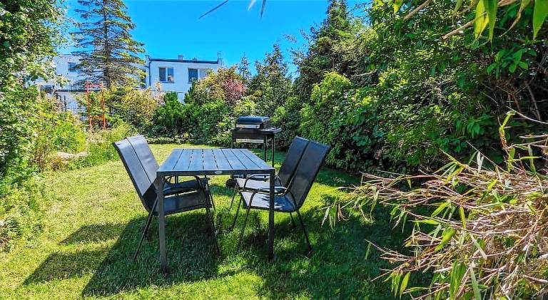 Apartment with BBQ & yard — photo 5
