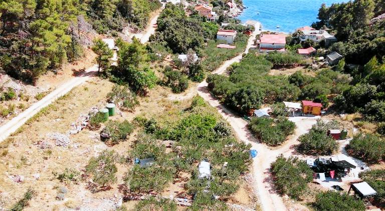 Secluded getaway tiny home - Skozanje bay, island Hvar in Jelsa