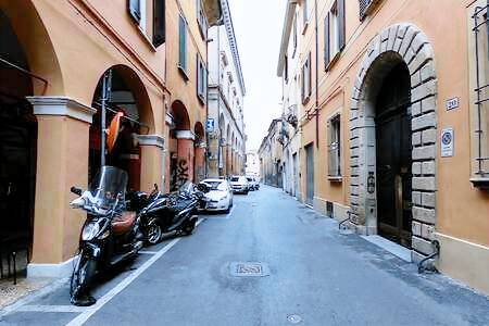 RED Appartamento immerso tra le mura bolognesi — photo 5