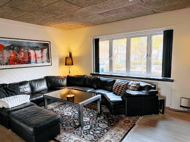 Garden Suite - 1BR - City Views - Walk to Everything — photo 4