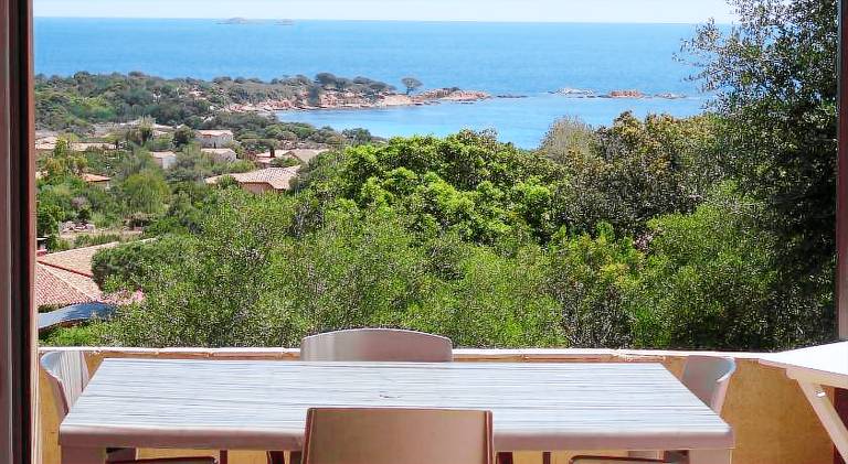 Vacation home | Beach nearby | Dogs allowed in Porto-Vecchio
