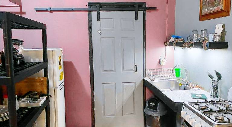 Airport Inn Roatan — photo 4