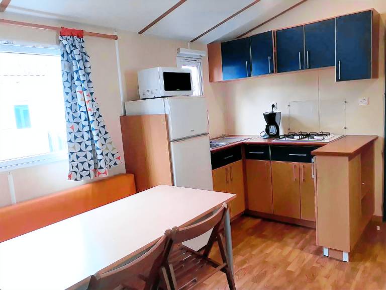 Camping Les P'tites Maisons dans la Prairie - Welcome mobile home - 3 bedrooms 6 people — photo 3