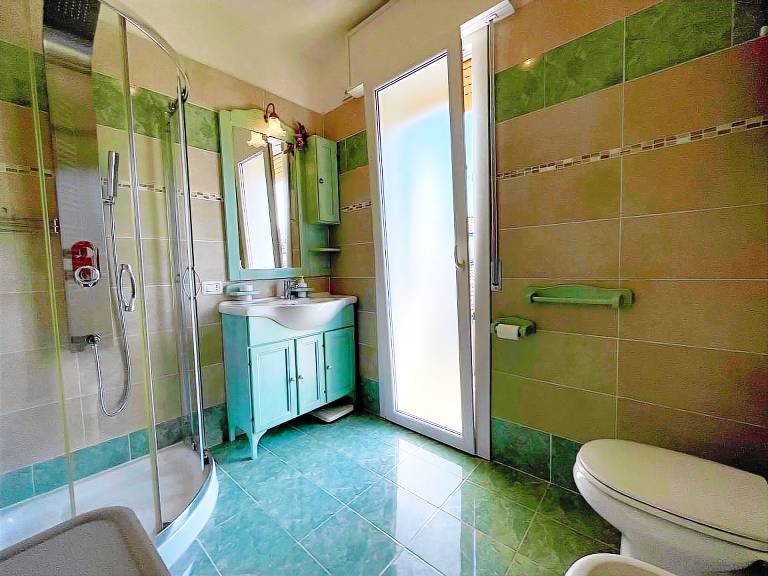 Family-oriented wonderful villa with patio, pool & yard | Garden view | Beach nearby | Dogs allowed — photo 5