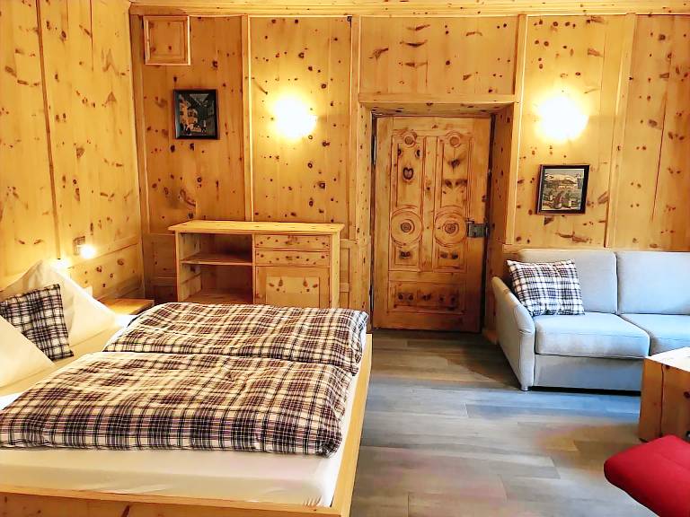 Holiday apartment with 2 rooms for 4 persons — photo 2