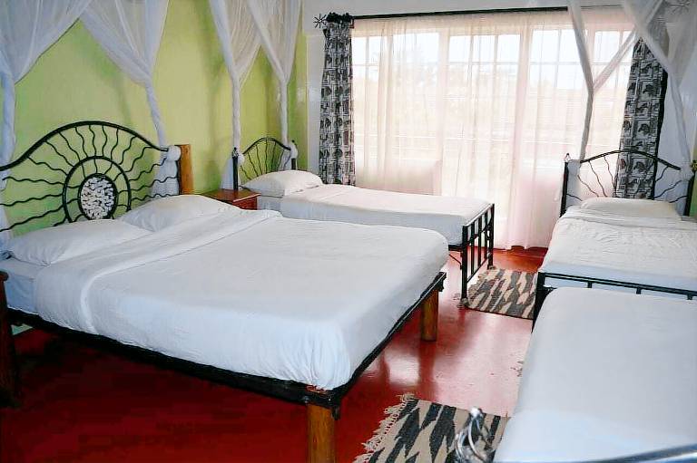 Bed & Breakfast  Ngara