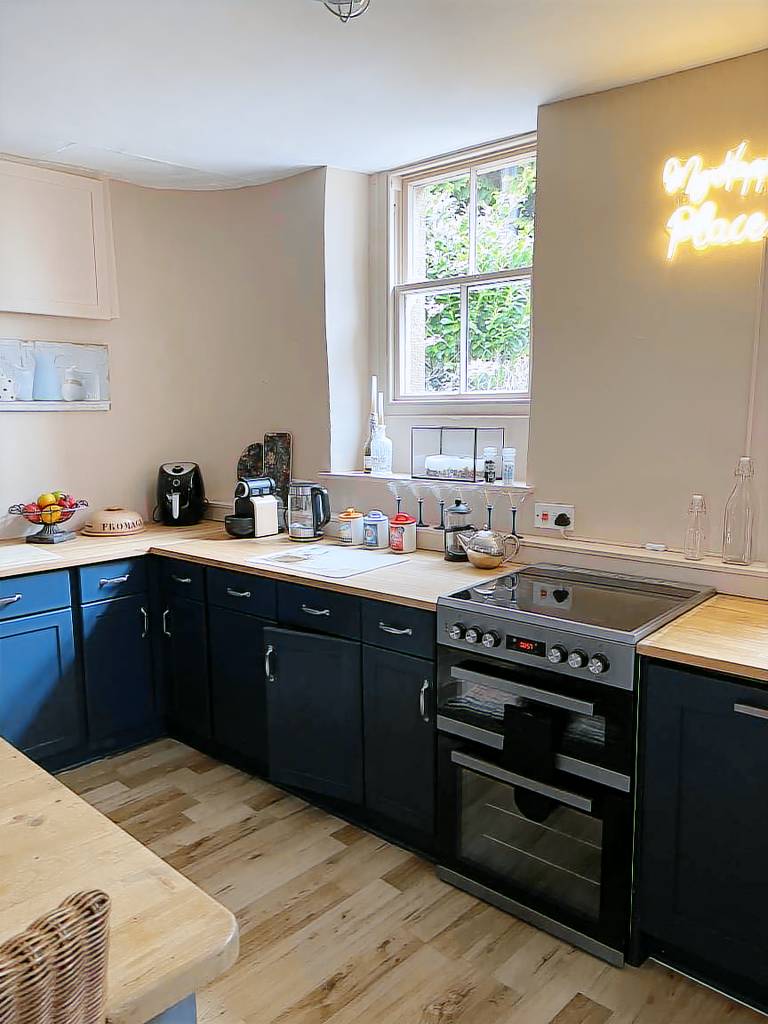Stunning 2-bedroomed Cottage — photo 3