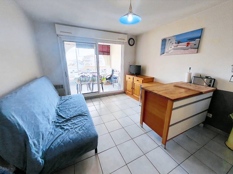 Apartment with 1 room for 4 persons — photo 2