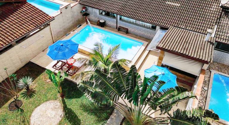 Vacation home with pool — photo 3