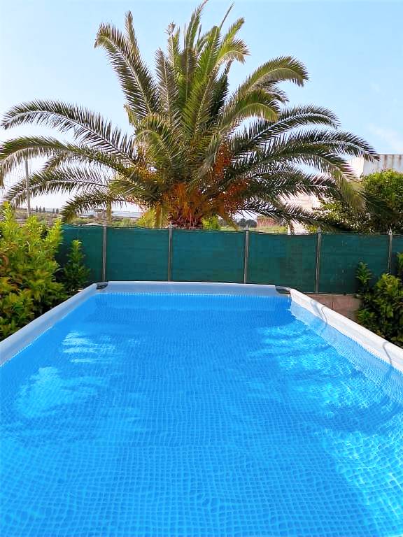 Villa with private pool, barbecue & yard — photo 2