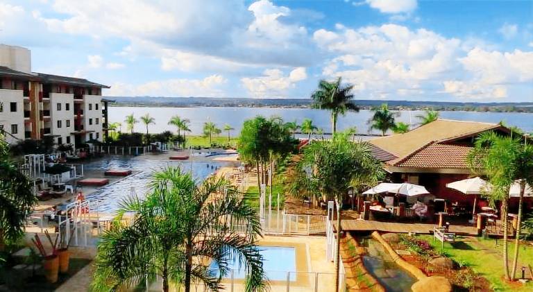Serviced apartment with sauna, jacuzzi & patio in Brasília