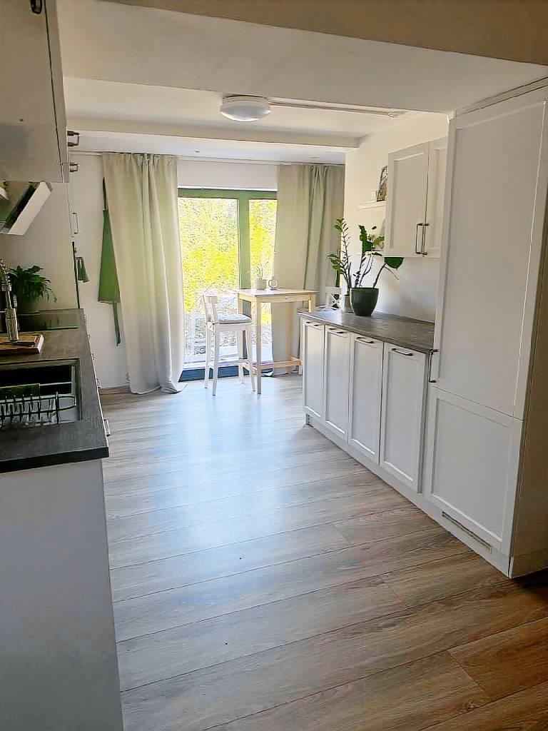 Vacation home with yard & terrace — photo 3