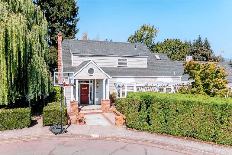 House Eugene