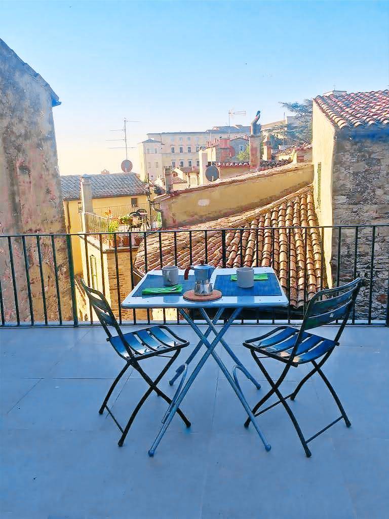 Hübsche Wohnung in Todi mit Terrasse