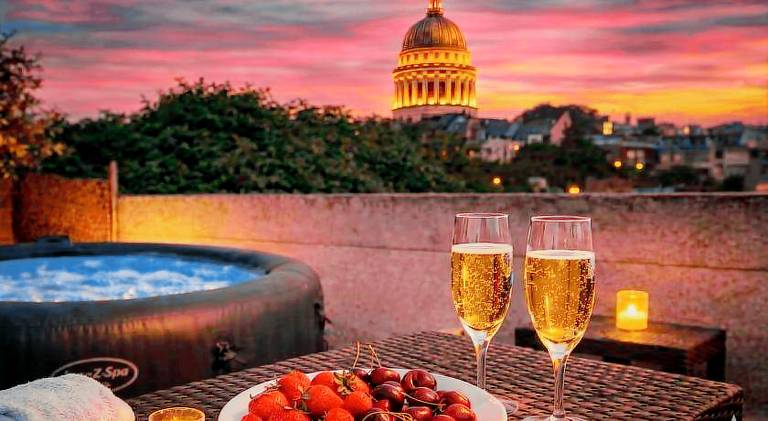 Holiday apartment with hot tub, patio & garden | Dogs allowed in Boulogne-sur-Mer