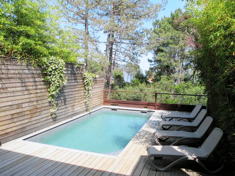 Rental apartment with terrace, private pool & garden | Sea view in Sartene