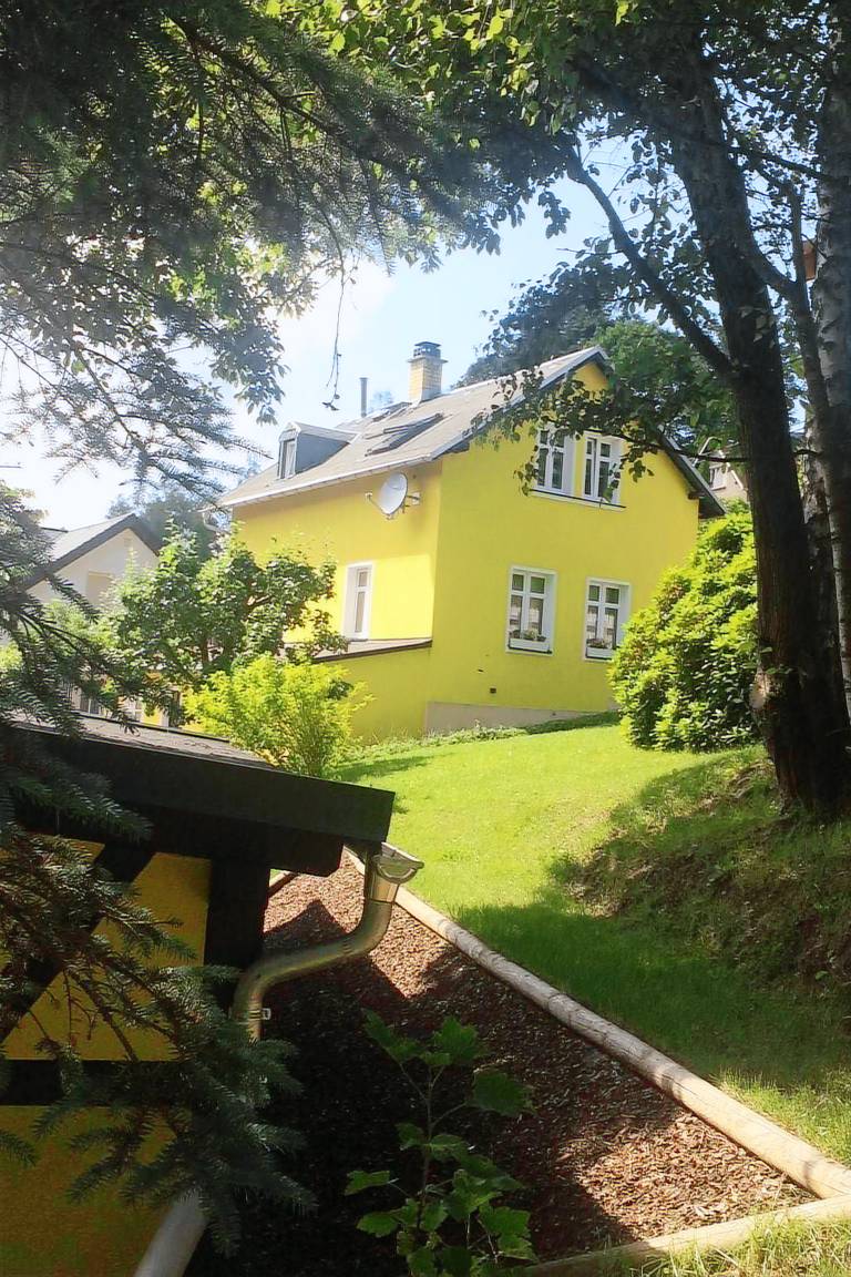 House with grill, terrace & yard | Nature view — photo 2