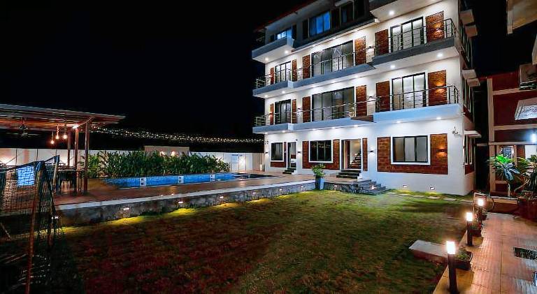 Lotus The Lake View Resort — photo 2