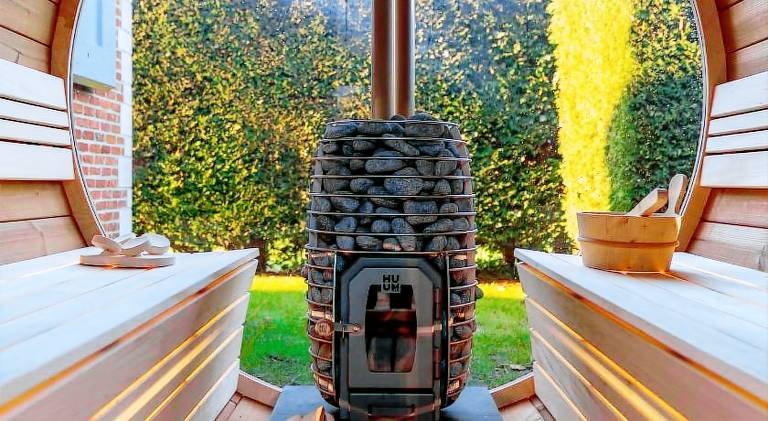 Fully equipped house with hot tub, yard & sauna | Pets allowed — photo 5